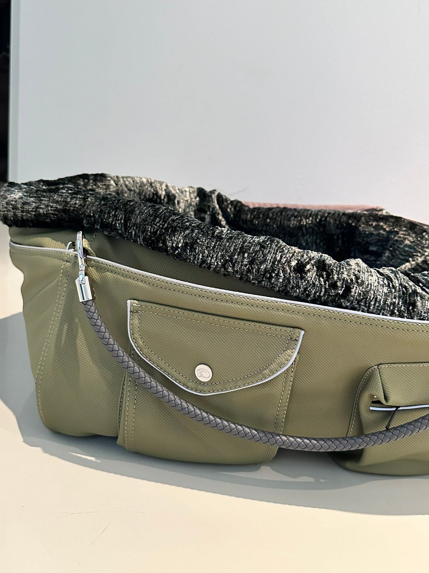 Weekender, moss green, size M