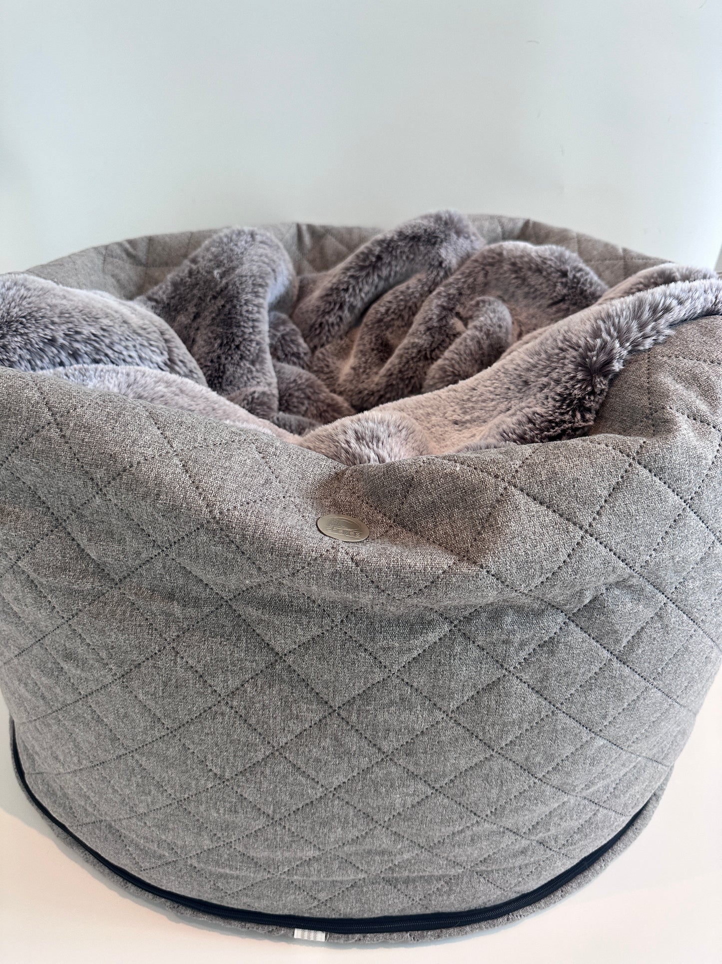 dog bed - Hideaway cave stitch