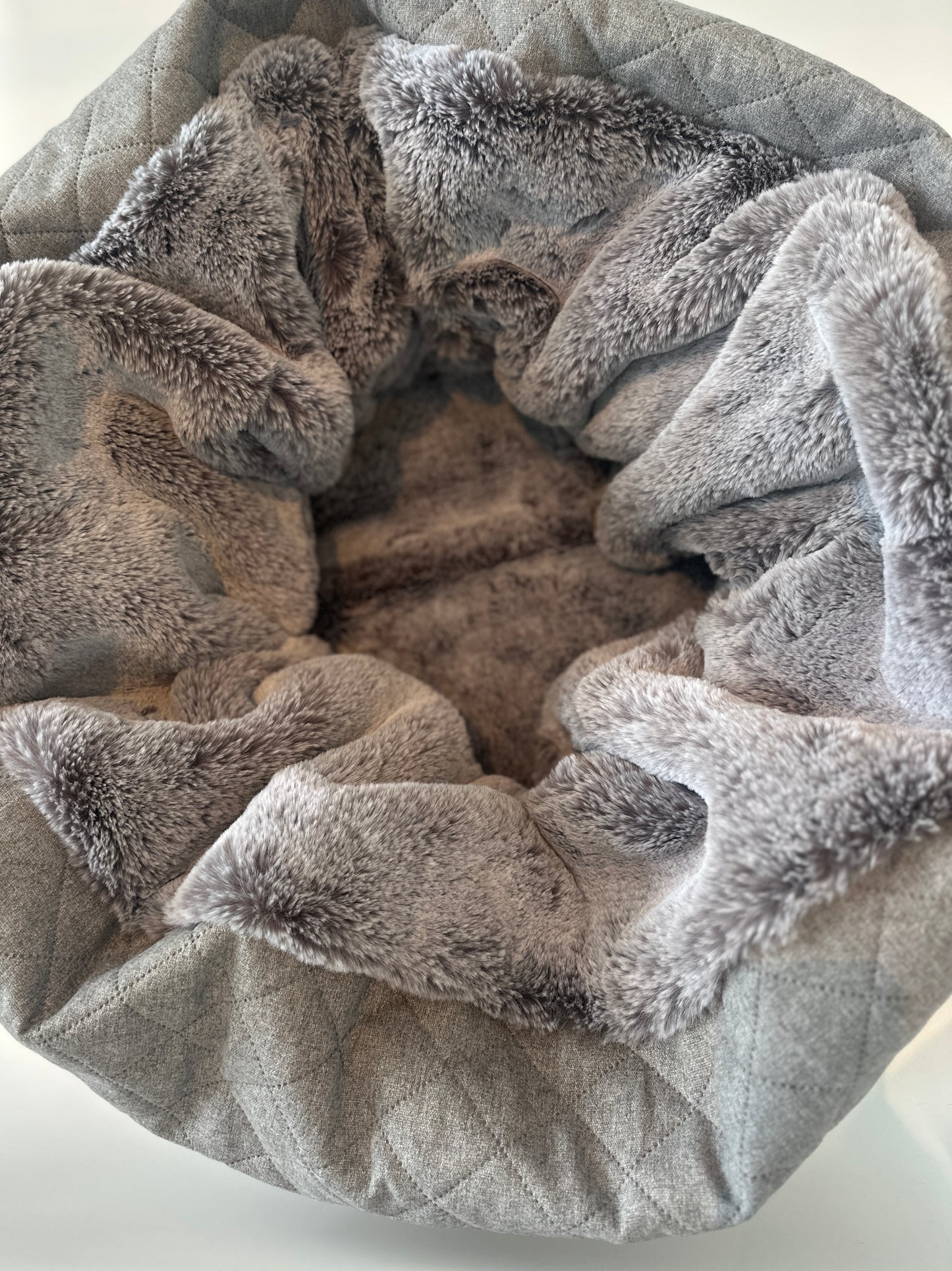 dog bed - Hideaway cave stitch