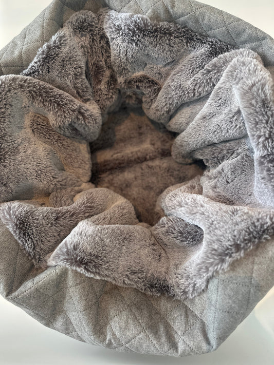 Hundebett - Hideaway Stitch