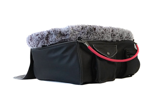 Weekender 4Seasons — Black with contrast stitching, size M