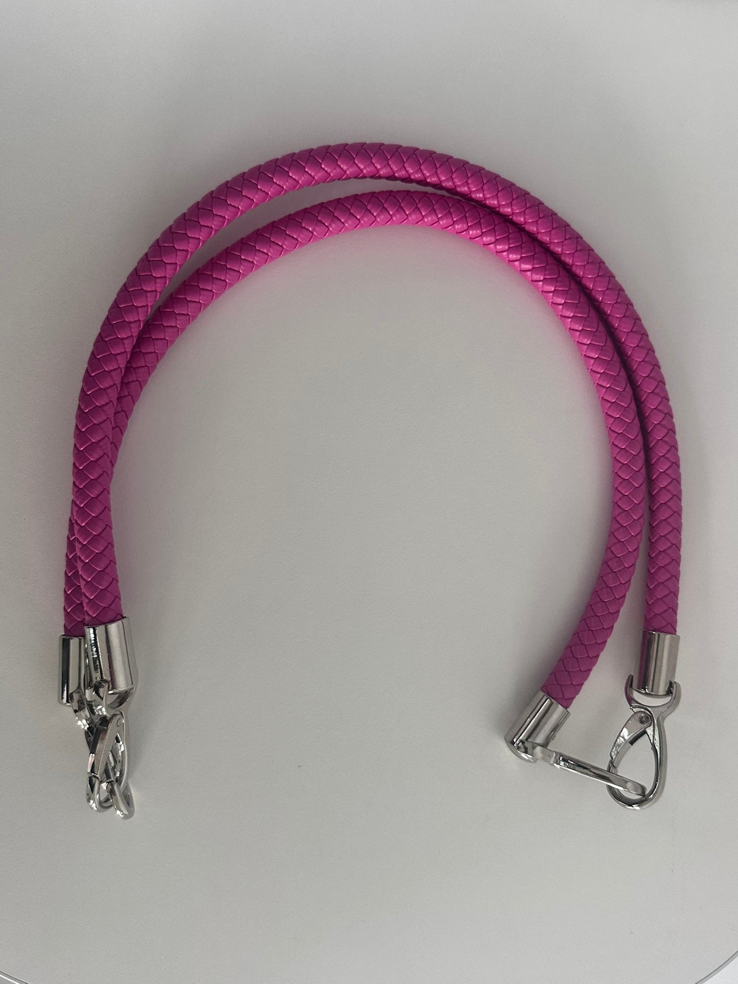 Snap it — braided interchangeable handle