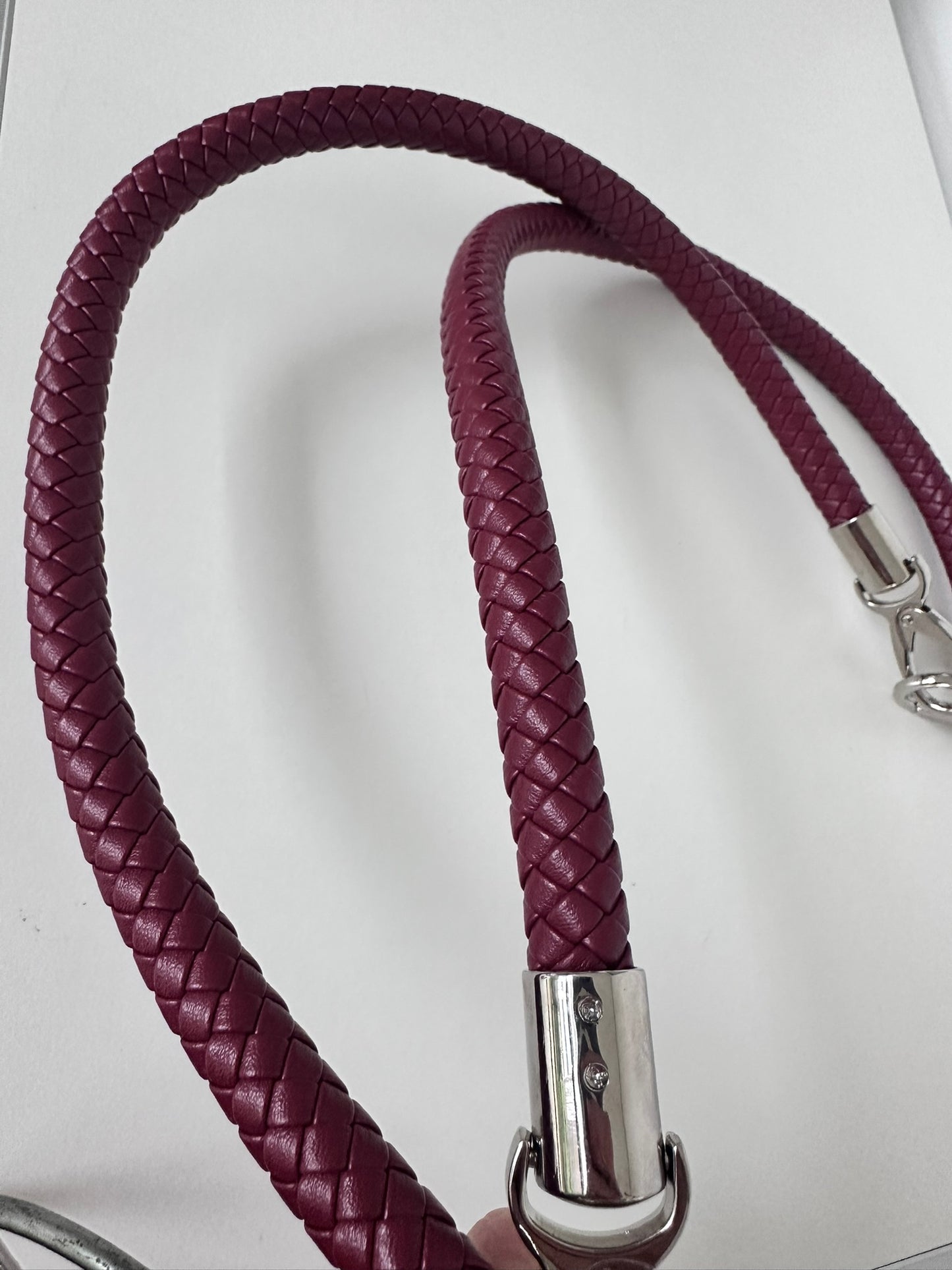 Snap it — braided interchangeable handle