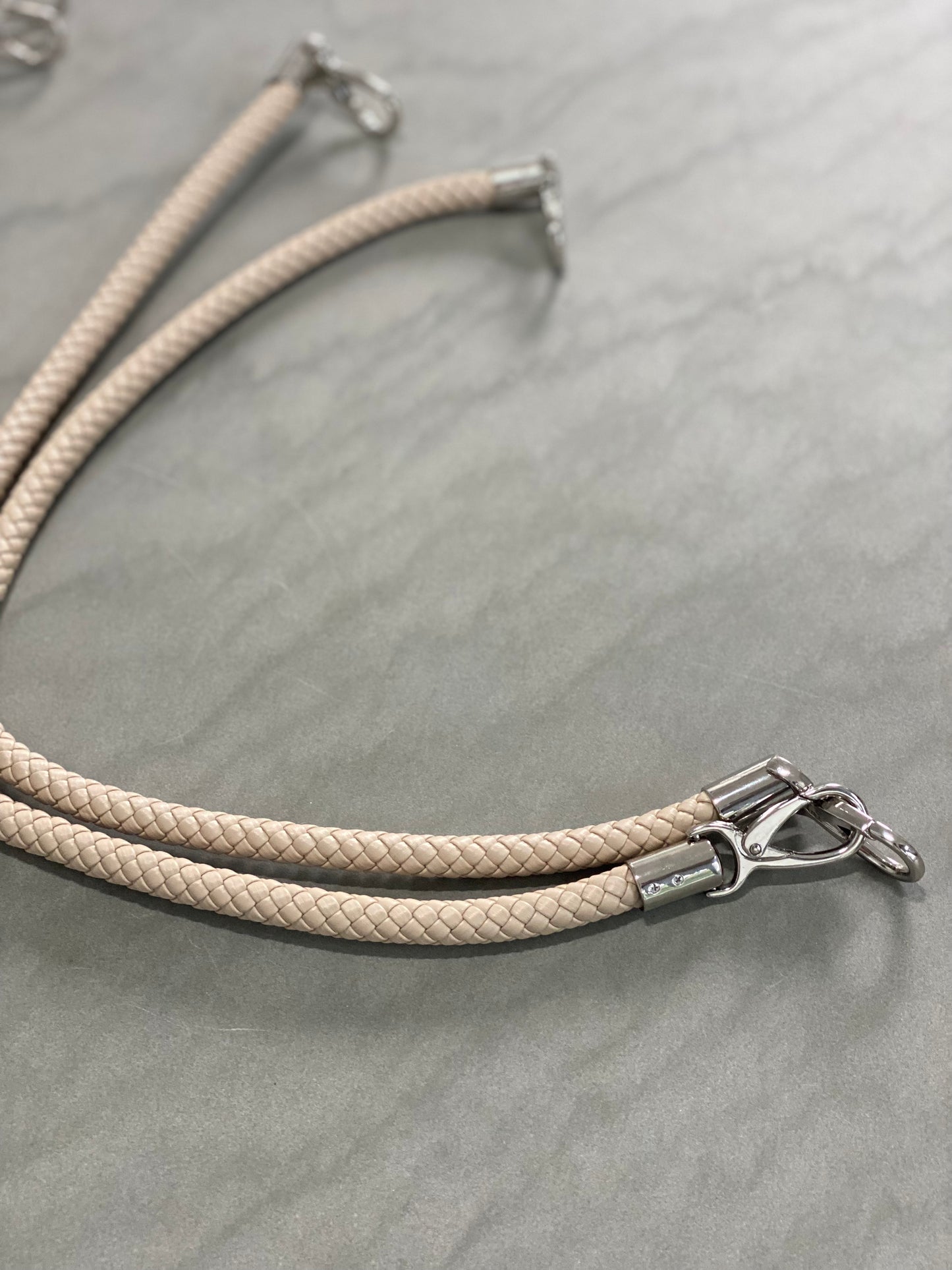Snap it — braided interchangeable handle