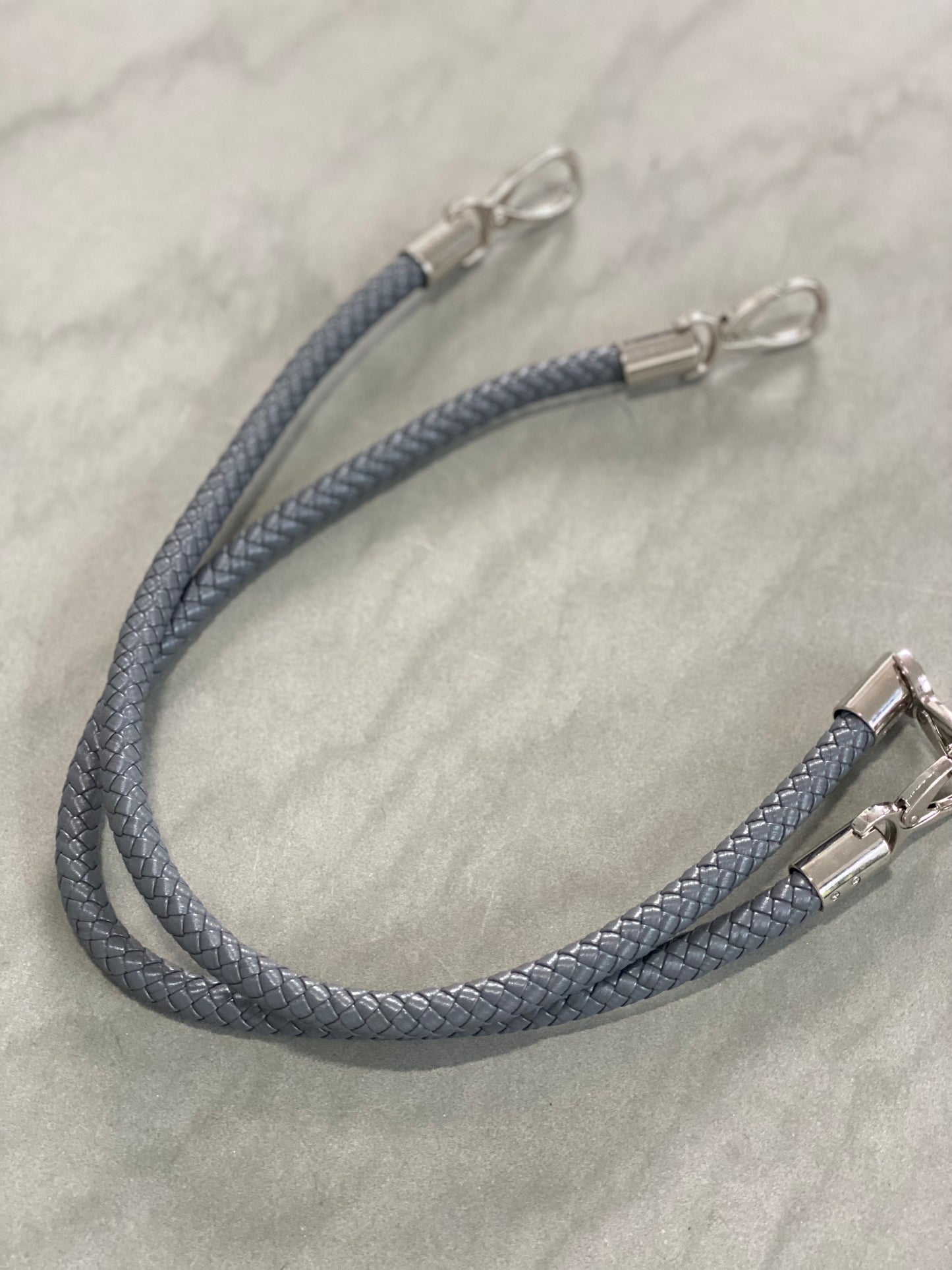 Snap it — braided interchangeable handle