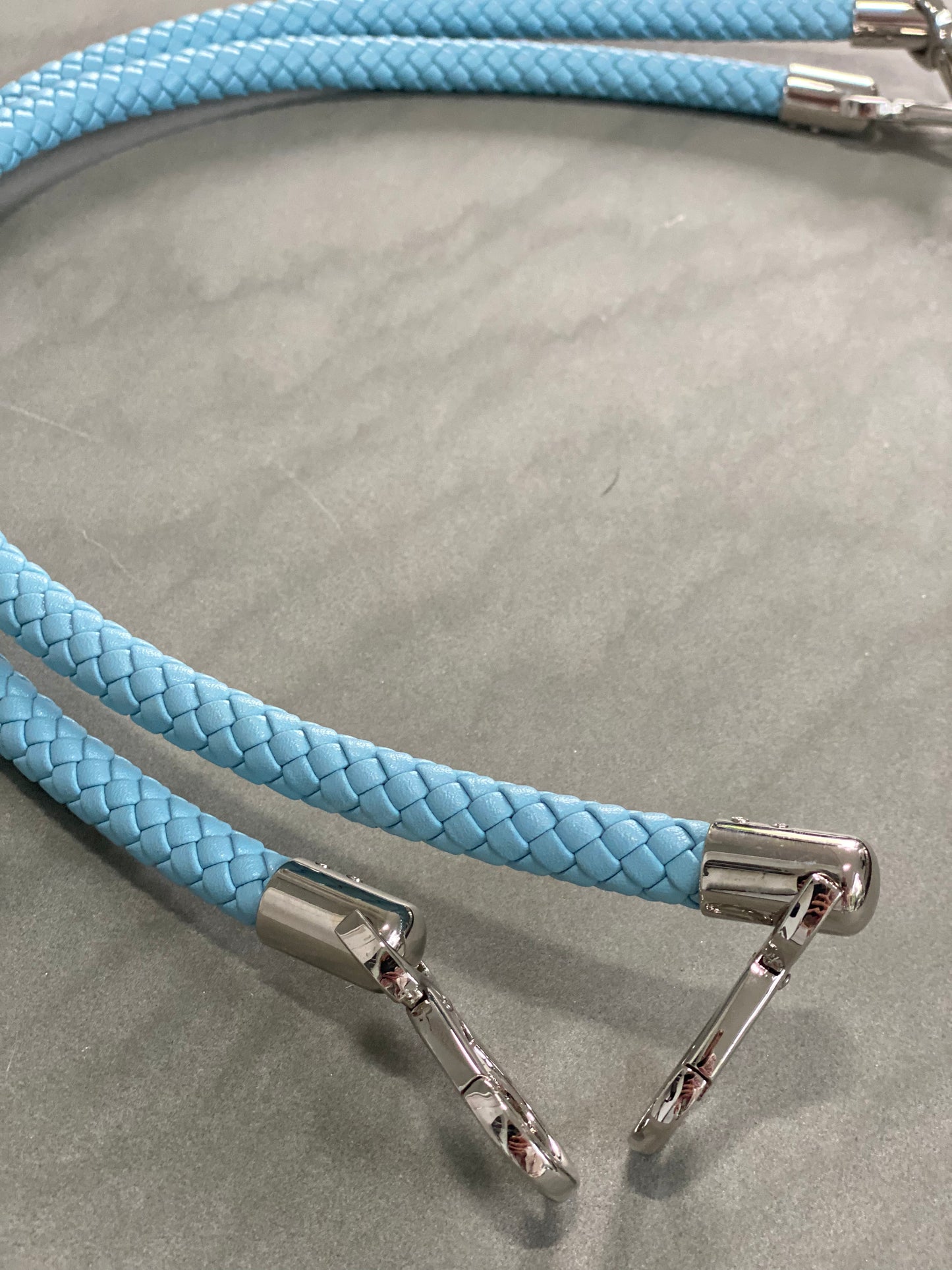 Snap it — braided interchangeable handle