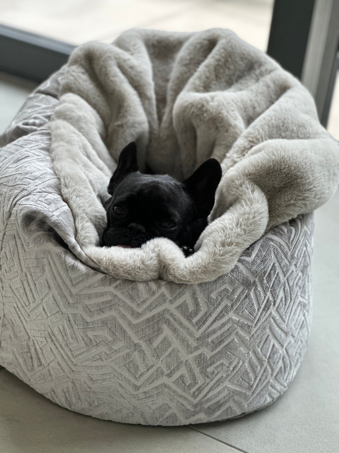 Hundebett Hideaway Ornament