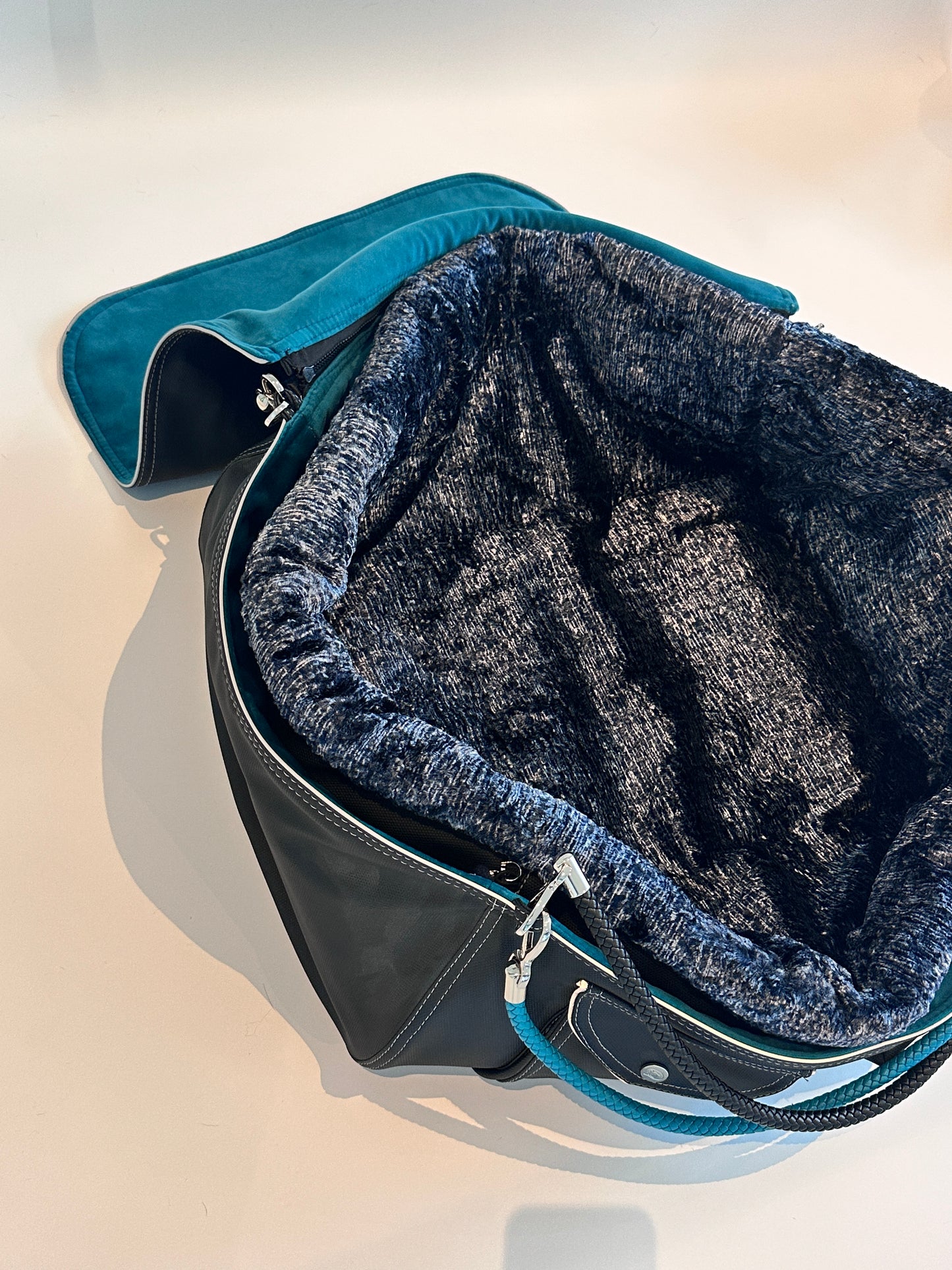 Bolsa de transporte para perros Weekender 4Seasons, negro turquesa, M