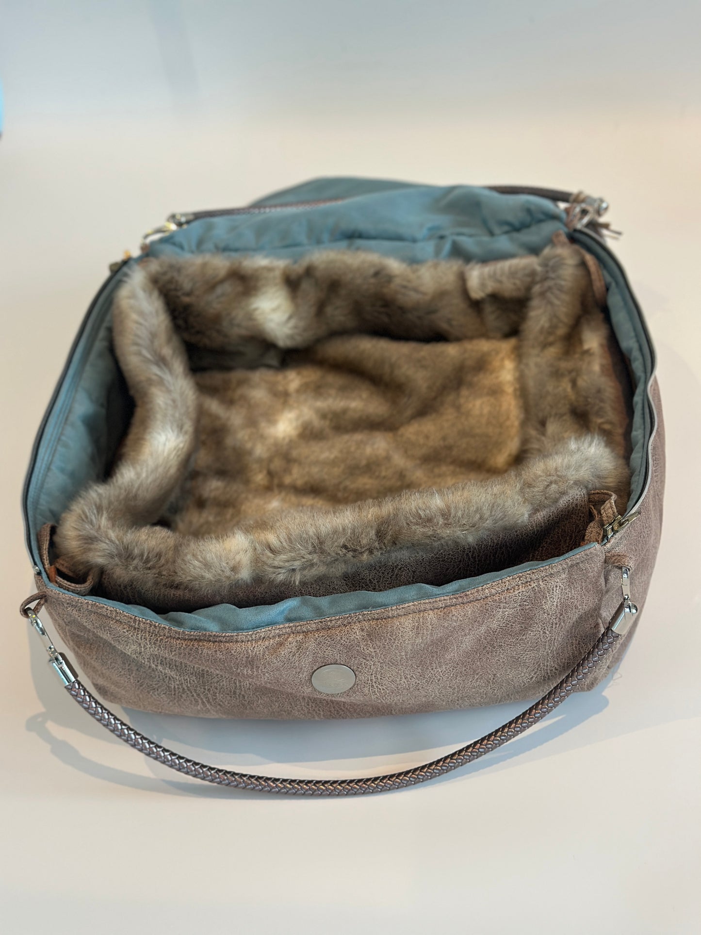 Bolso para perros Weekender 4Seasons, visón con correa cruzada para el hombro, M