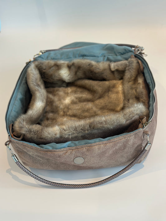 Weekender 4Seasons — Taupe with crossbody strap, size M